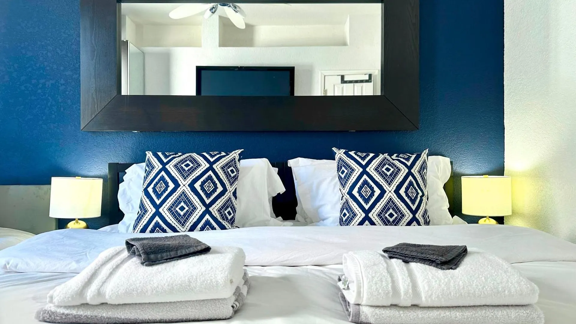 Villa 14 Room Disneymansion By Americanvacationliving Davenport